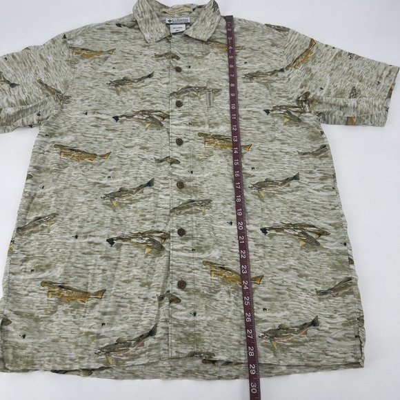 Columbia Shirt Men M Multicolor Fish Short Sleeve Pocket Button Up River Lodge - Picture 7 of 10